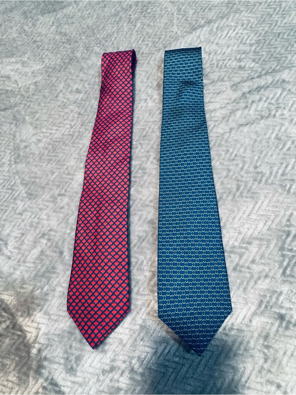 Saks Fifth Avenue Pink and Blue Patterned Men’s Ties